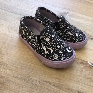 Toddler size 5 shoes